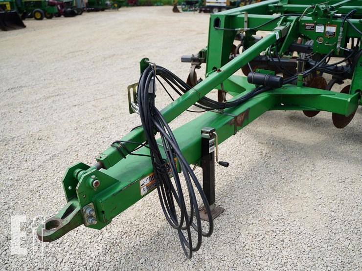 2005-john-deere-2700-image-9