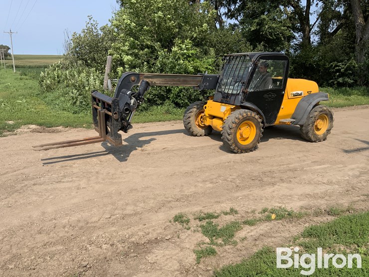 2006-jcb-527-55-image-17