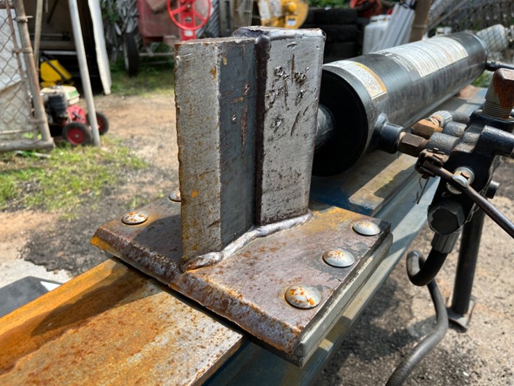 iron-and-oak-26-ton-vertical-horizontal-log-splitter-image-9