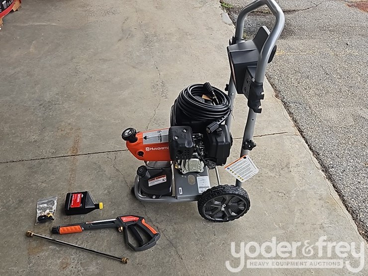 unused-husqvarna-3200-psi-pressure-washer-image-2