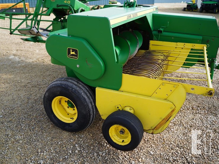 1990-john-deere-328-image-13