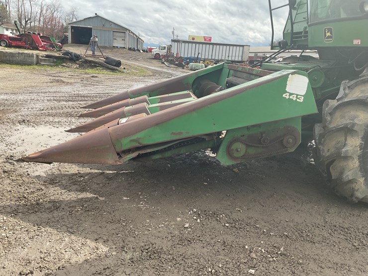 2017-john-deere-443-image-1