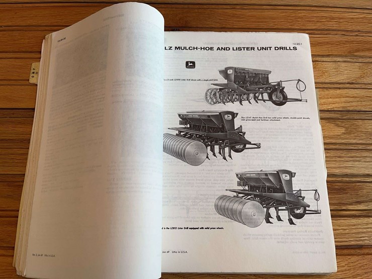 john-deere-product-sales-literature-image-4
