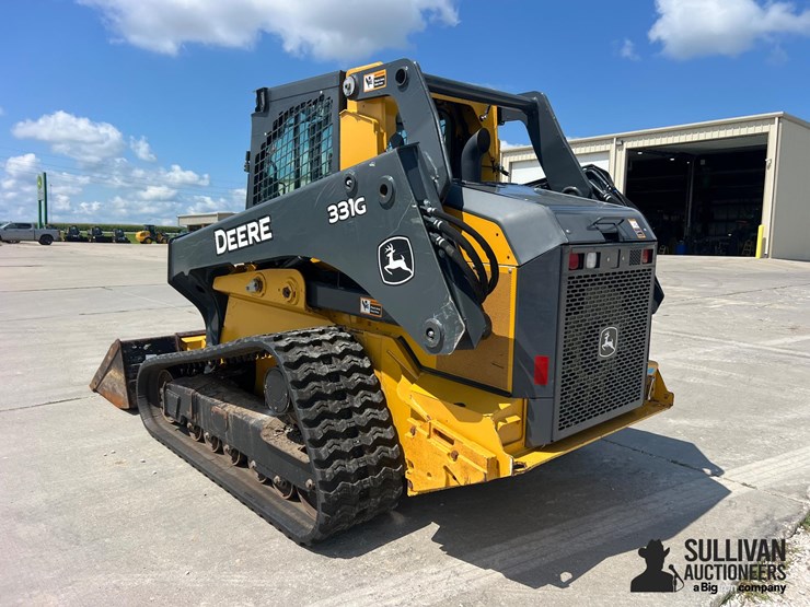 2018-deere-331g-image-7