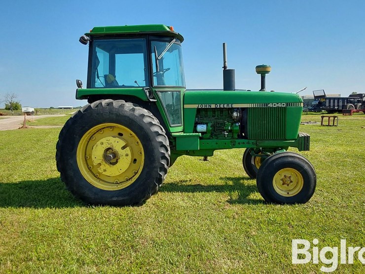 1982-john-deere-4040-image-4