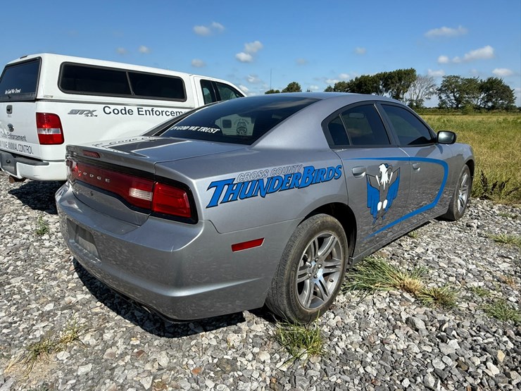 #10-•-#26540-•-2015-dodge-charger-sedan-vin:-2c3cdxat6fh125756-image-3