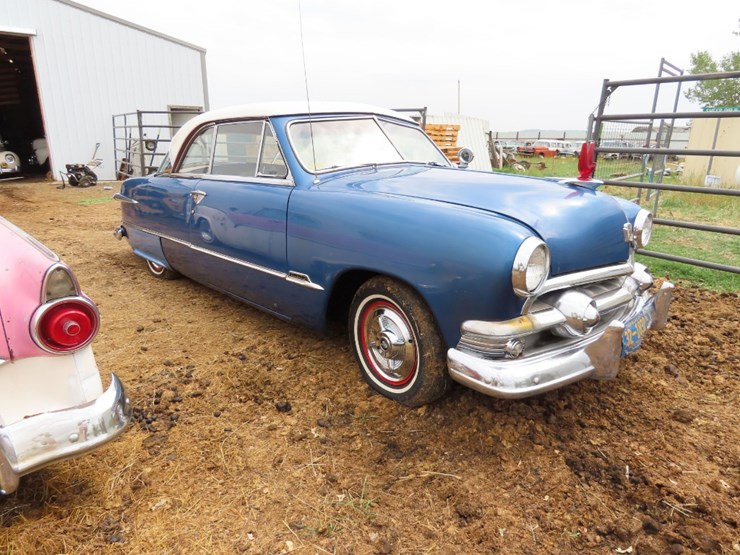 1951-ford-victoria-2dr-ht-image-5