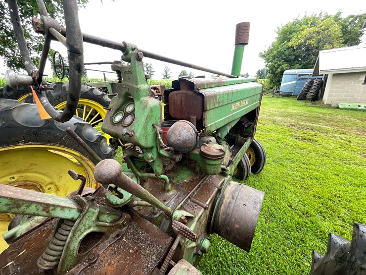 #6675-•-john-deere-parts-tractor-image-30