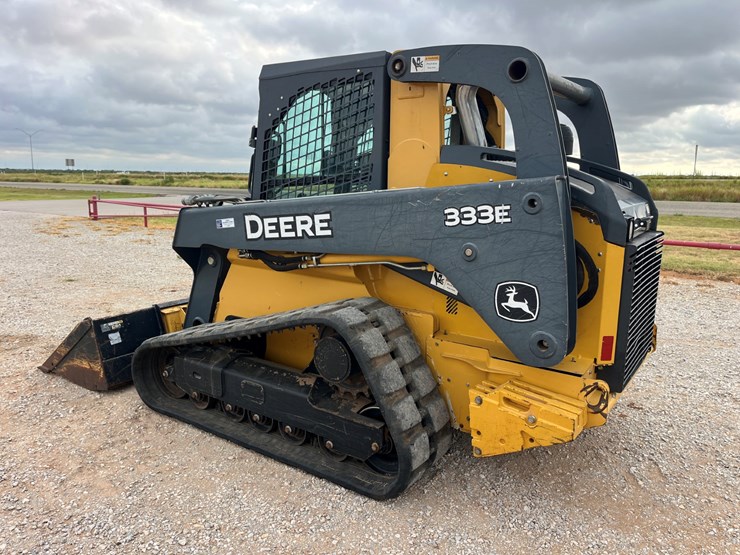2013-deere-333e-image-9