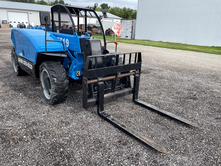 #6274-•-2014-genie-5519-5,500lbs-mini-telehandler-image-3
