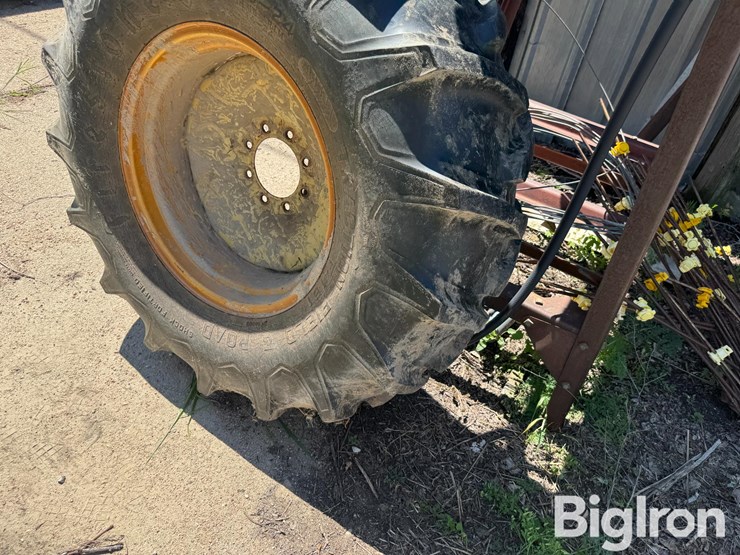 16.9-24-pivot-tire-image-8