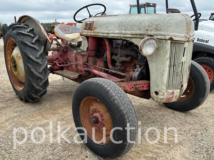2038-ford-9n-image-1