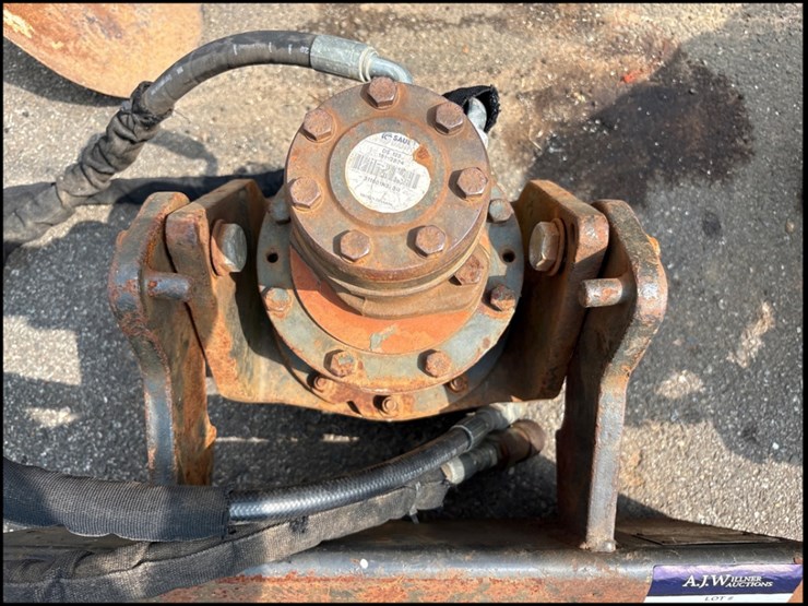 ditchwitch-sk5pal-auger-mount-image-4