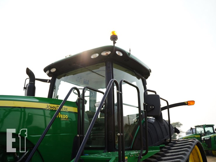 2013-john-deere-8335rt-image-11