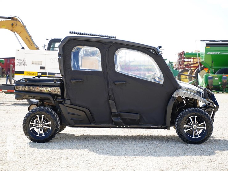 2017-john-deere-gator-image-4