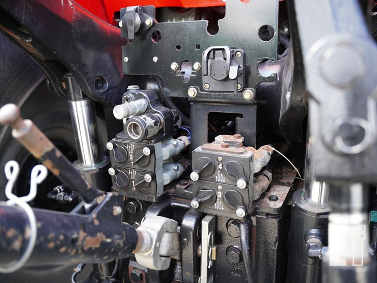 2008-case-ih-magnum-245-image-27