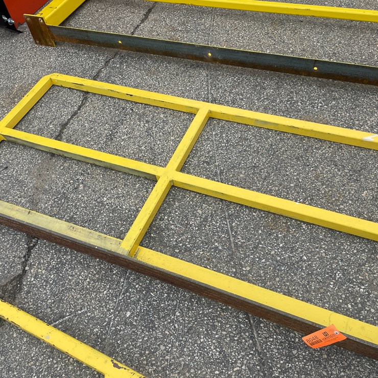 #8048 • Heavy Duty Safety Guardrail (O9)