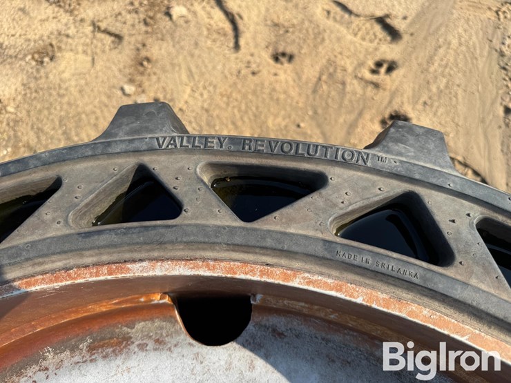valley-revolution-47x15-airless-pivot-tires-image-13