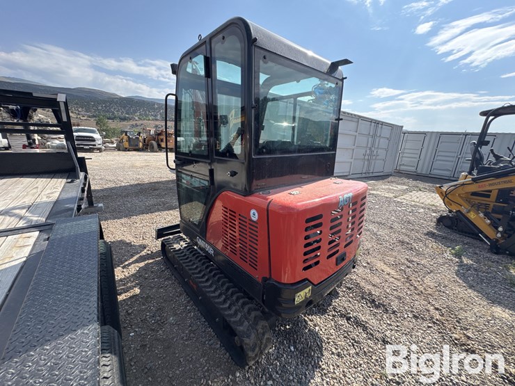 2025-agt-qnt50r-mini-excavator-image-7