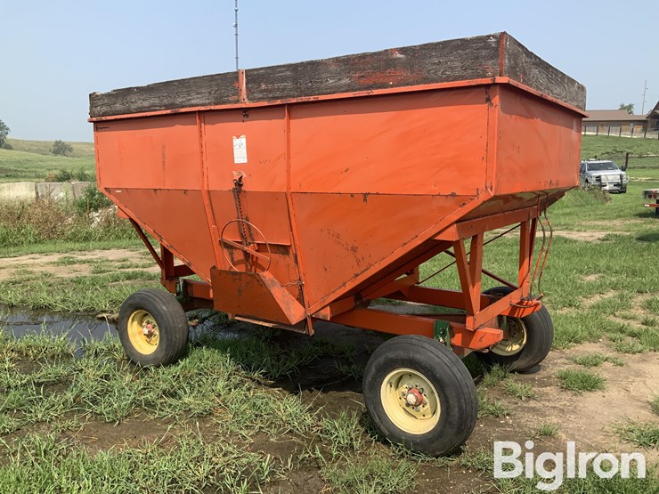 gravity-flow-wagon-image-7