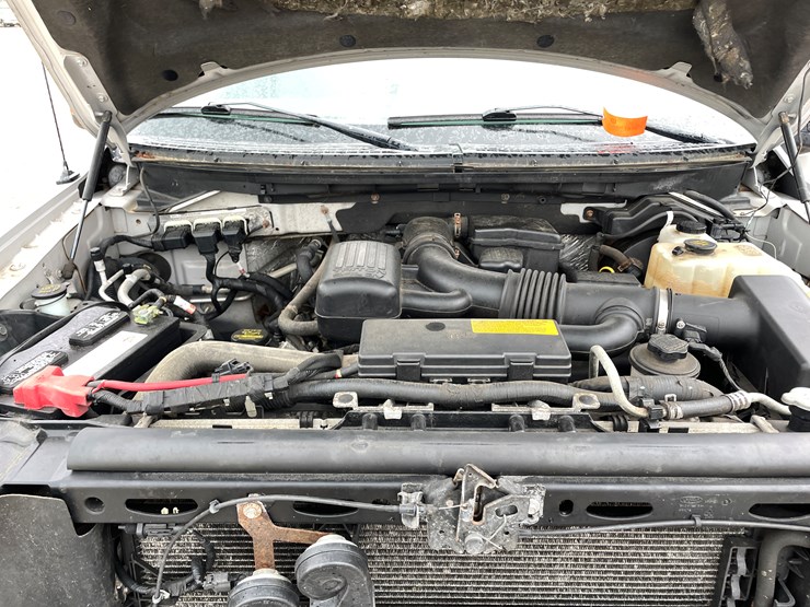 2010-ford-f150-xlt-image-28