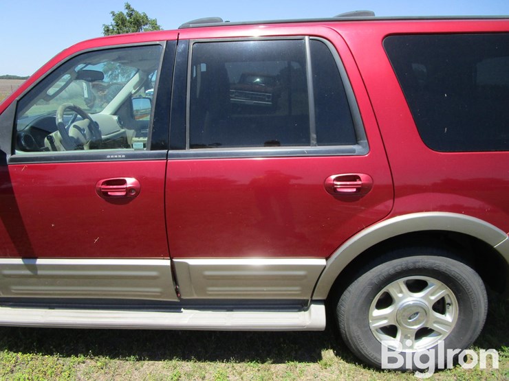 2004-ford-expedition-image-11