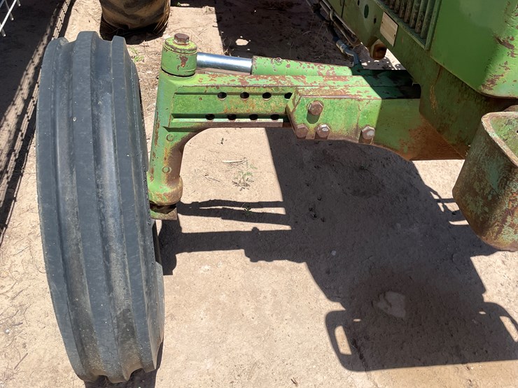 john-deere-2940-image-31