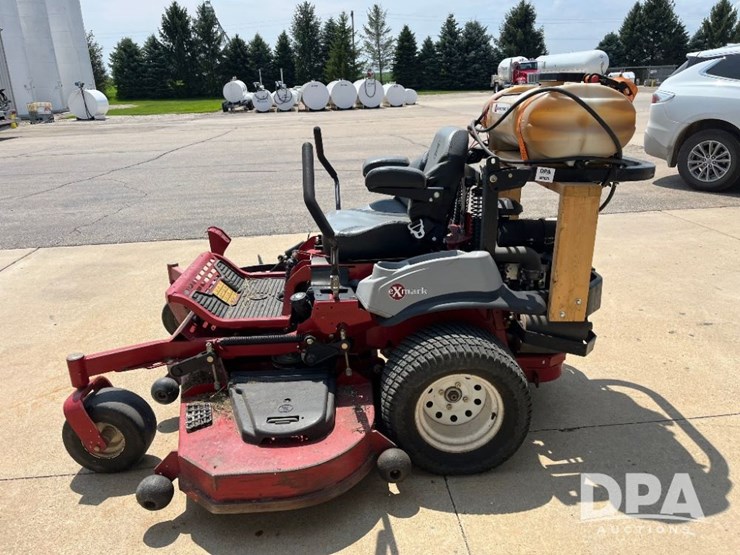 exmark-zero-turn-lawn-mower-(jn2625)-image-10
