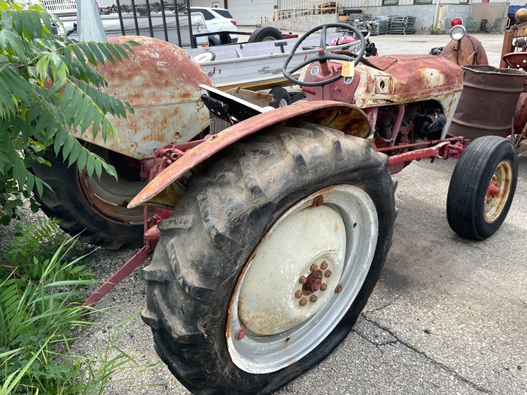 ford-8n-image-4