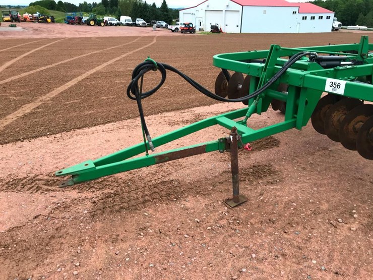john-deere-110-image-12
