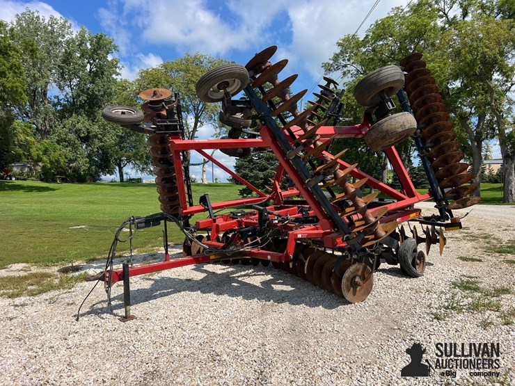 case-ih-370-image-9
