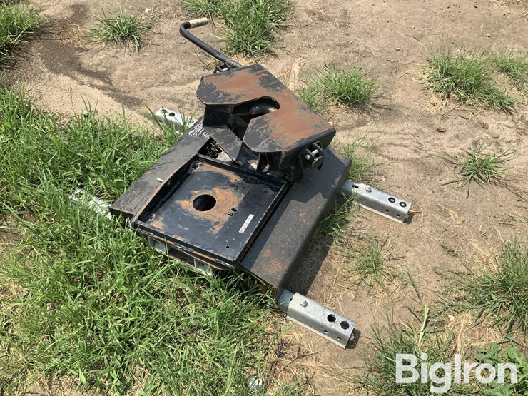 super-glide-5th-wheel-trailer-hitch-image-3
