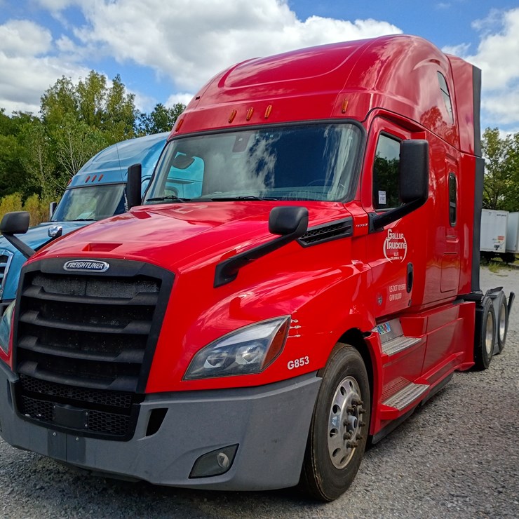 2019 FREIGHTLINER CASCADIA 126