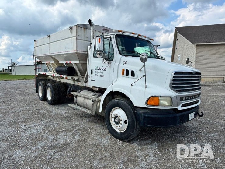 2005-sterling-dry-tender-truck-(gp11242,-unit-111565)-image-5
