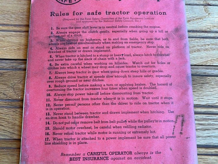 (3)-ihc-farmall-tractor-manuals-image-5