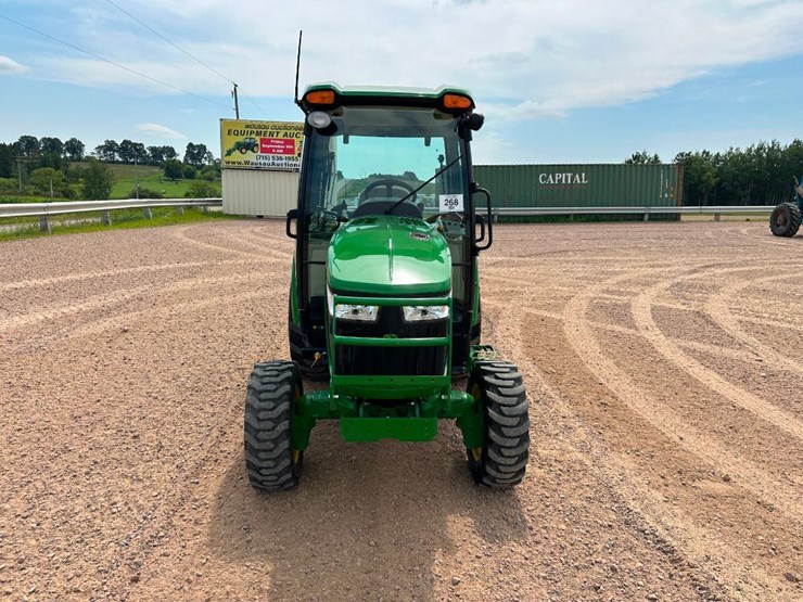 2018-john-deere-3033r-image-2
