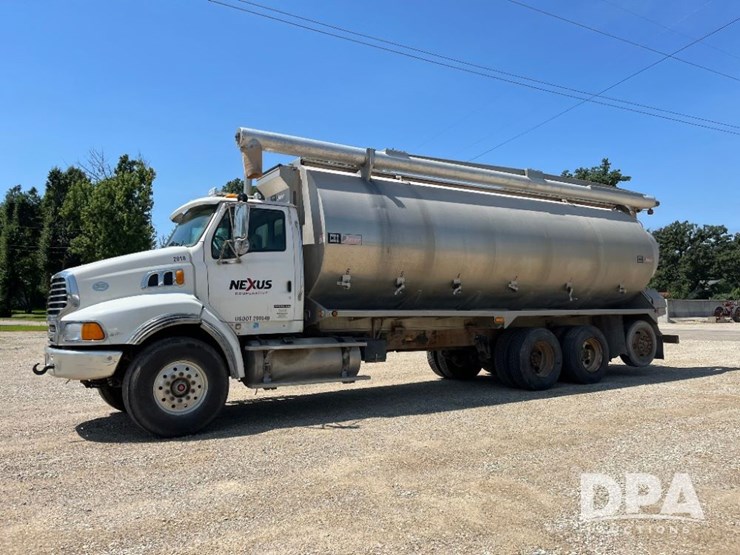 2009-sterling-feed-truck-(jn2573,-unit-2018)-image-22