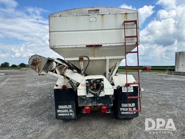 2005-sterling-dry-tender-truck-(gp11242,-unit-111565)-image-12