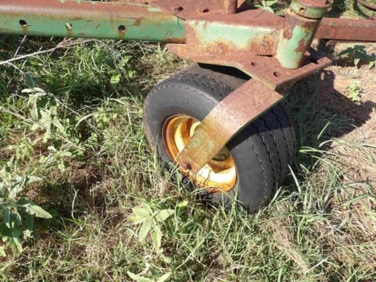 john-deere-8300-image-11