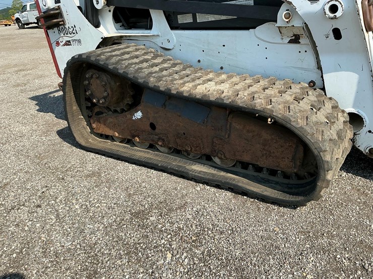 2015-bobcat-t770-image-29