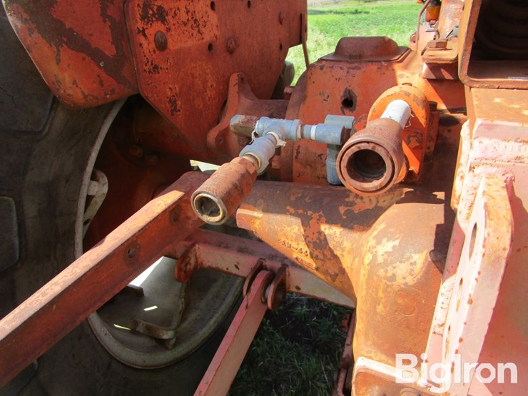 1961-allis-chalmers-d17-image-18