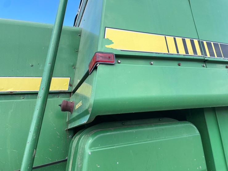 1988-john-deere-6620-image-14
