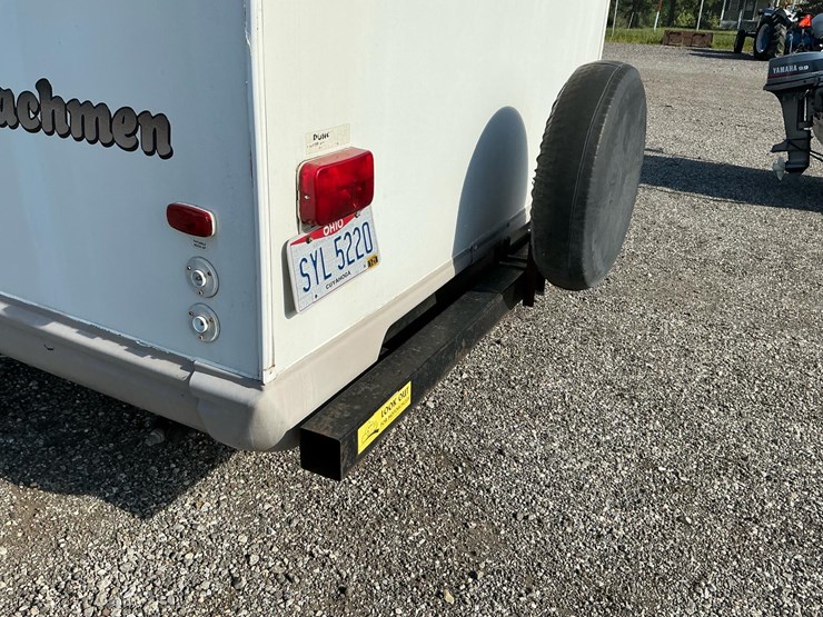 #2252-•-coachmen-futura-2000-travel-trailer*-image-21