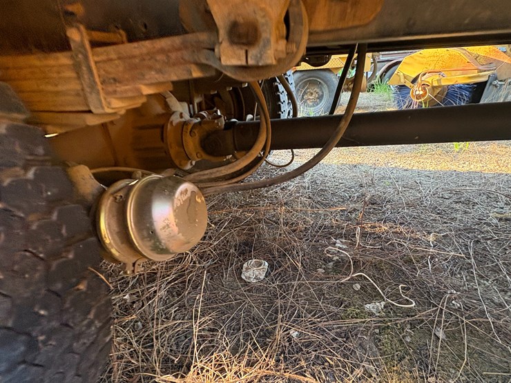 2000-ford-f750-image-17