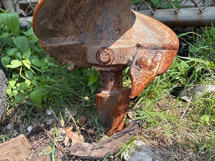 pengo-10"-auger-attachment-image-2