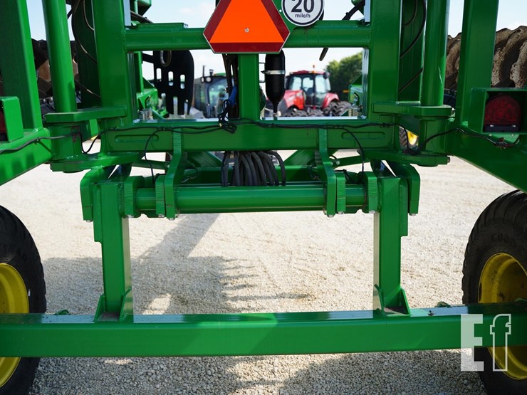 2021-john-deere-2680h-image-18