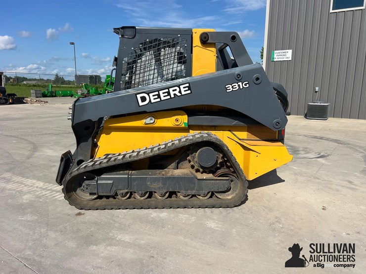 2017-deere-331g-image-8