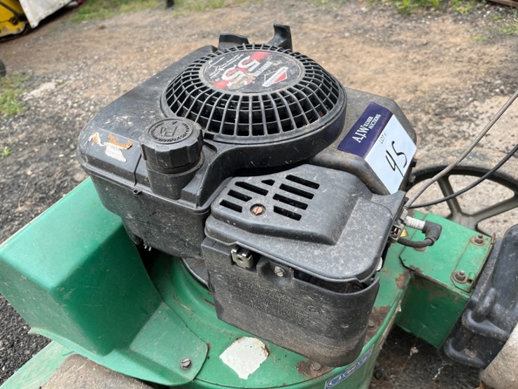 billy-goat-kd512sp-self-propelled-gas-lawn-vacuum-image-7