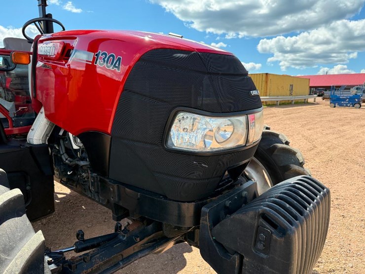 2016-case-ih-farmall-130a-image-18