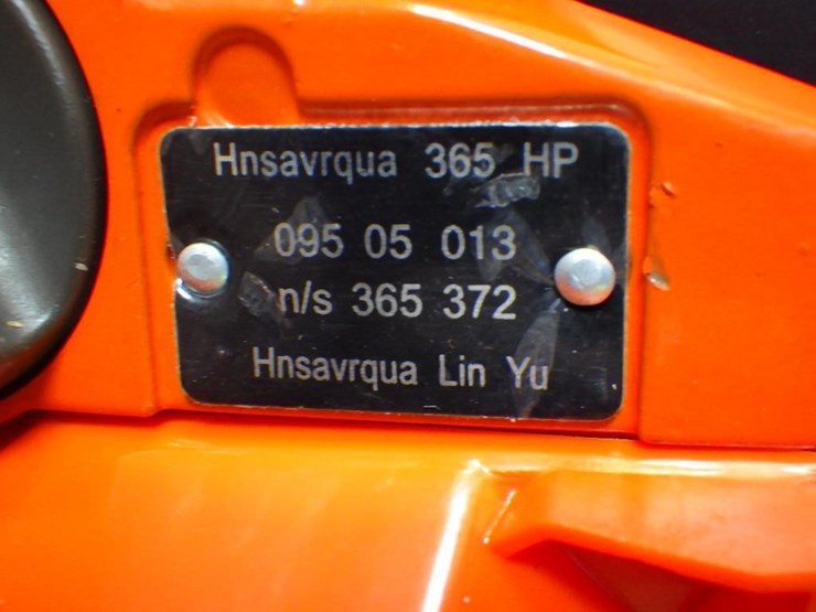 24"-hnsavrqua-chainsaw-365-image-8